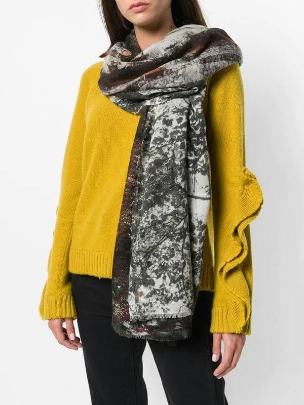 ファリエロ サルティ　Faliero Sarti　ストール　森林柄　その2