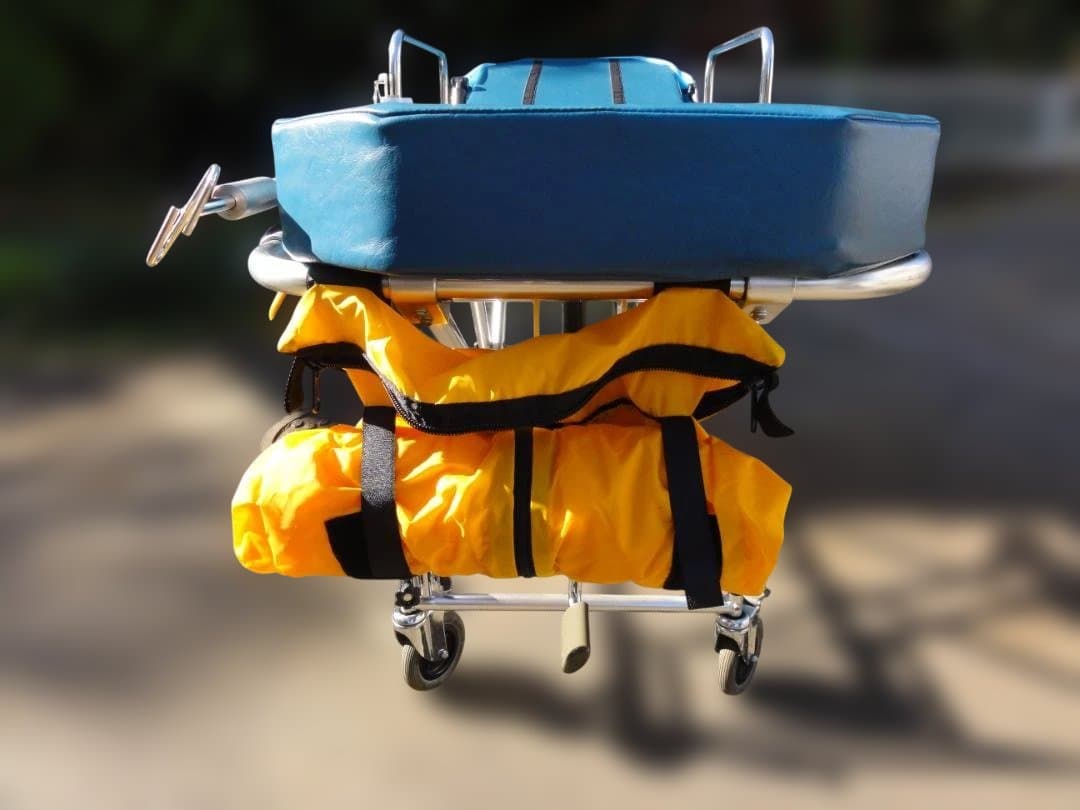 【トヨタ純正 車載用ストレッチャー 】※高さ調整機能付※オプション有※