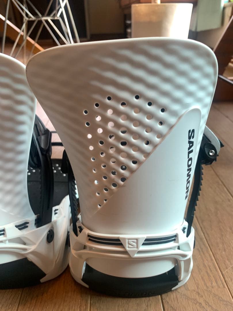 SALOMON スノーボードビンディング　23-24 ホログラム　S サイズ