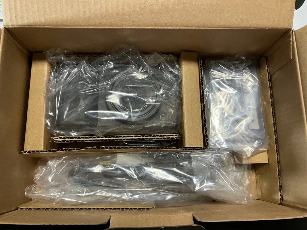 RICOH GR DIGITALⅢ シャッター数約3120枚! 動作確認済 箱付