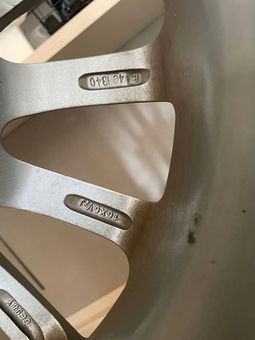 バリ山BS16インチスタッドレスタイヤ ホイールセッ215/65R16手渡し希望