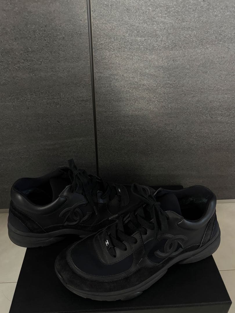 シャネル　スニーカー　ブラック　39