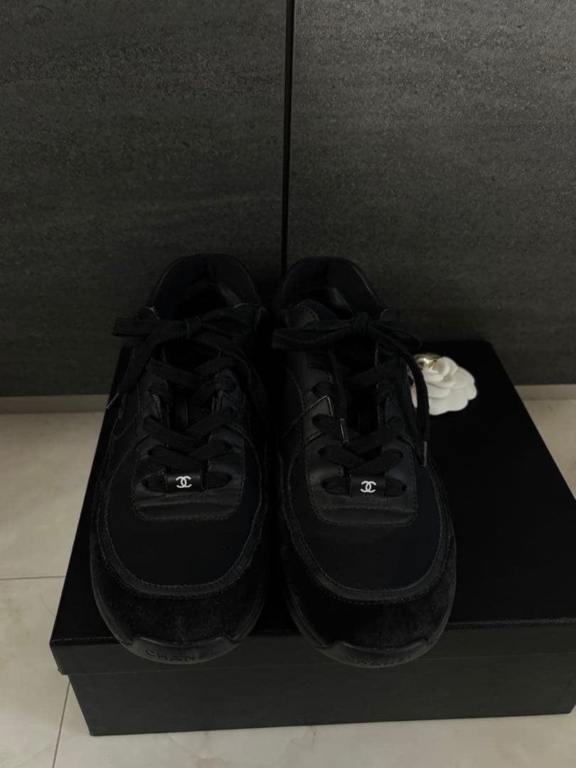 シャネル　スニーカー　ブラック　39
