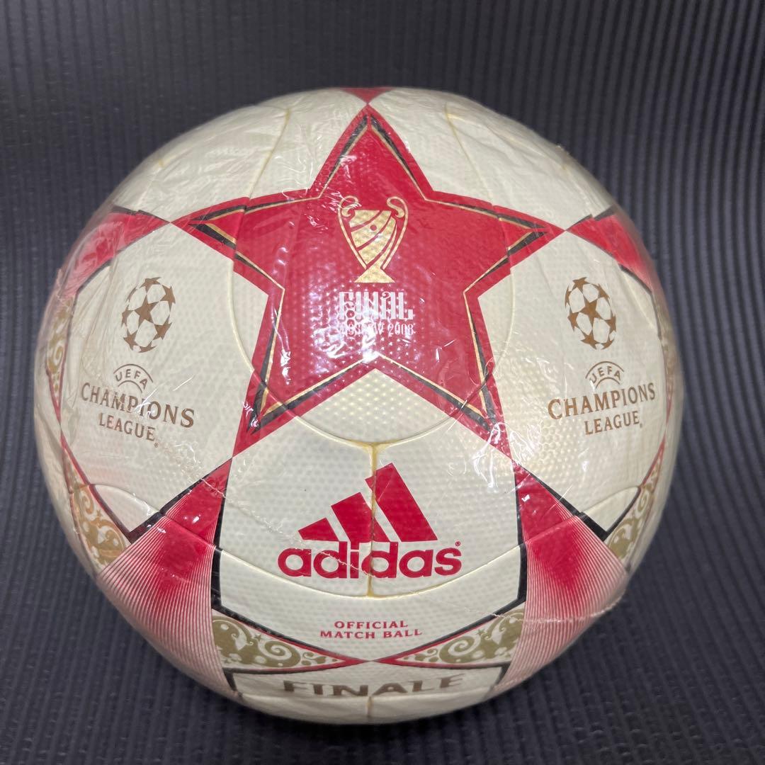 チャンピオンズリーグ2008決勝ボール ロナウド マンチェスター