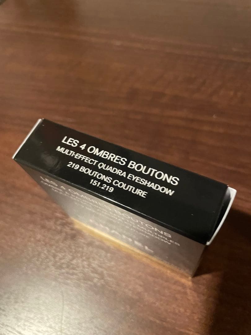 シャネル【CHANEL】レキャトル オンブル ブトン 219 ブトンクチュール