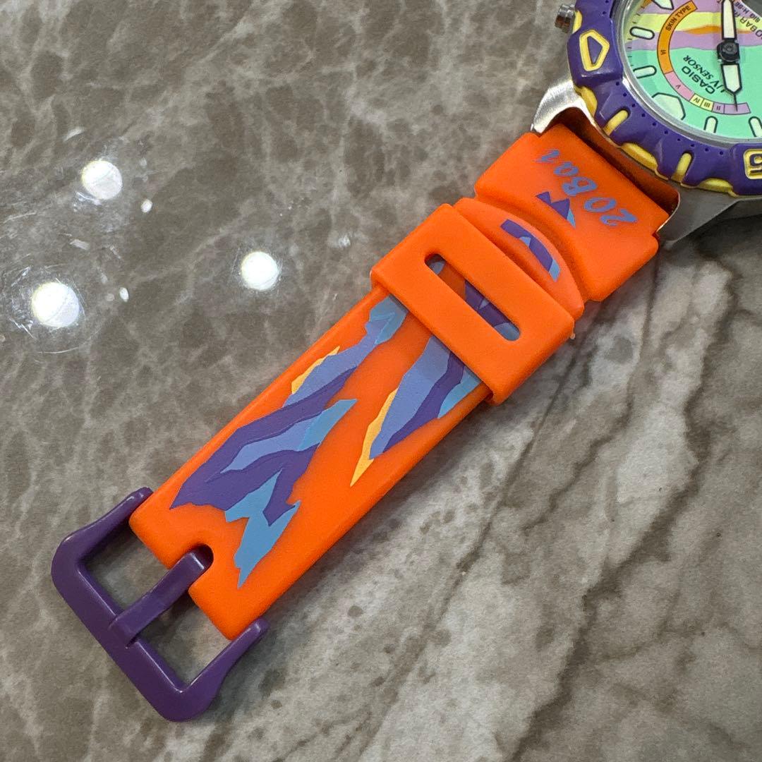 腕時計 CASIO ラバーベルト UV-700/768 ★送料無料