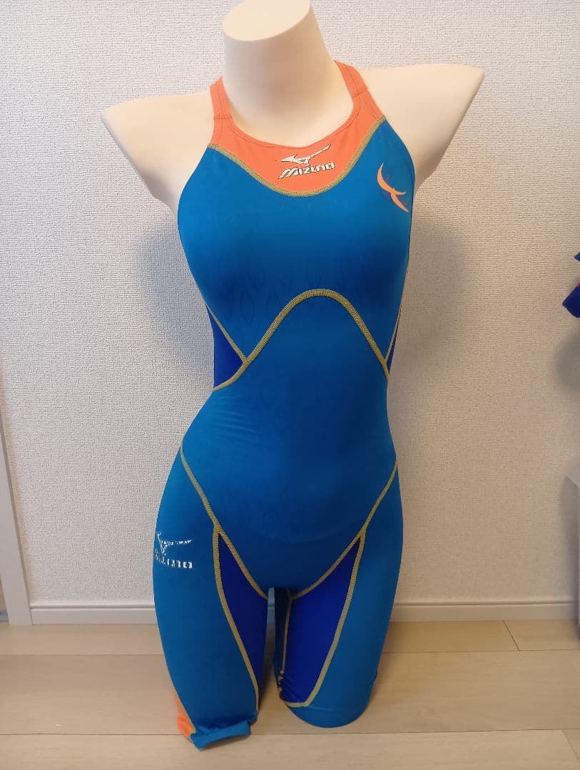 と*ち様 競泳水着　ミズノ　Mizuno マイティライン　Mサイズ