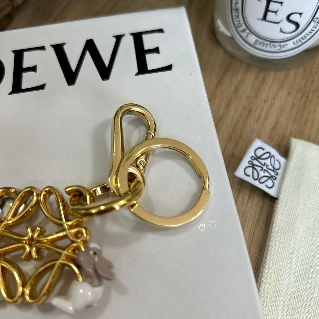 LOEWEロエベ スナフジタ うさぎアナグラムチャーム キーリングホルダー