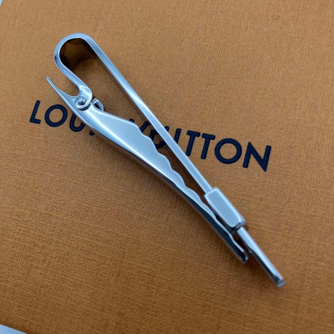 【極美品】LOUIS VUITTON M61981 LV タイピン 箱付き