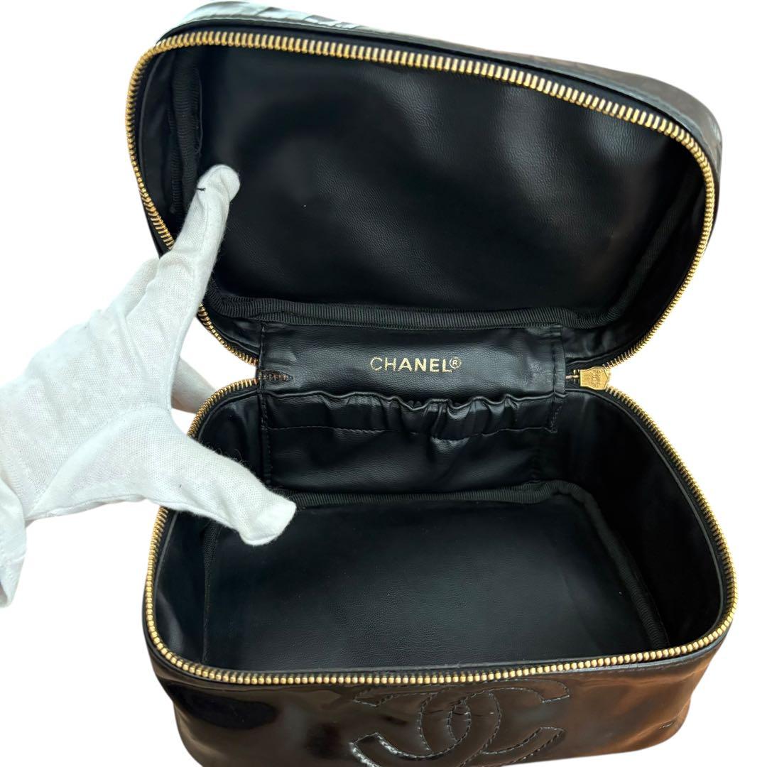 CHANEL バニティ パテント 黒 ココマーク 希少 オールド　化粧ポーチ