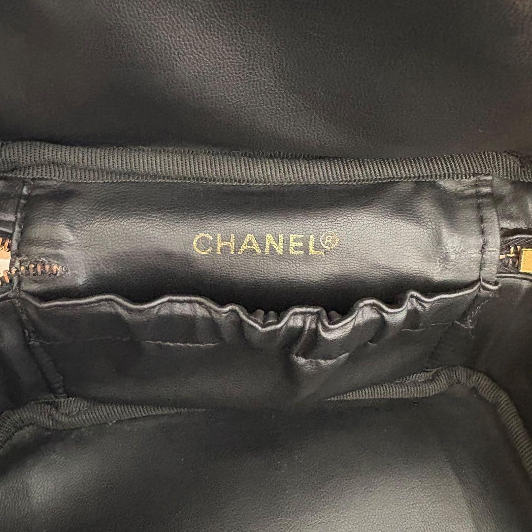 CHANEL バニティ パテント 黒 ココマーク 希少 オールド　化粧ポーチ