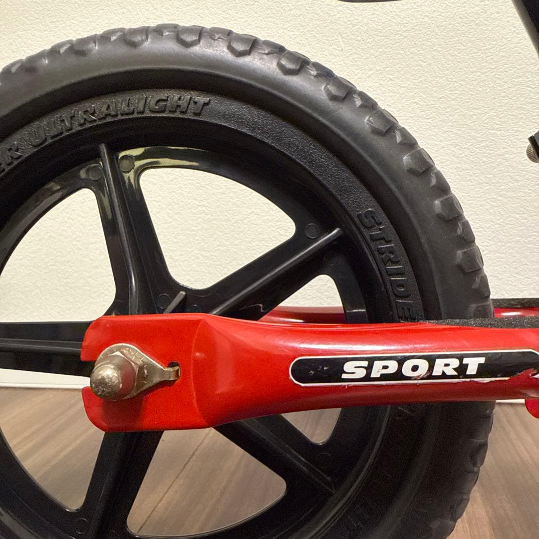 【美品】STRIDER ストライダー SPORTS MODEL 12インチ 赤