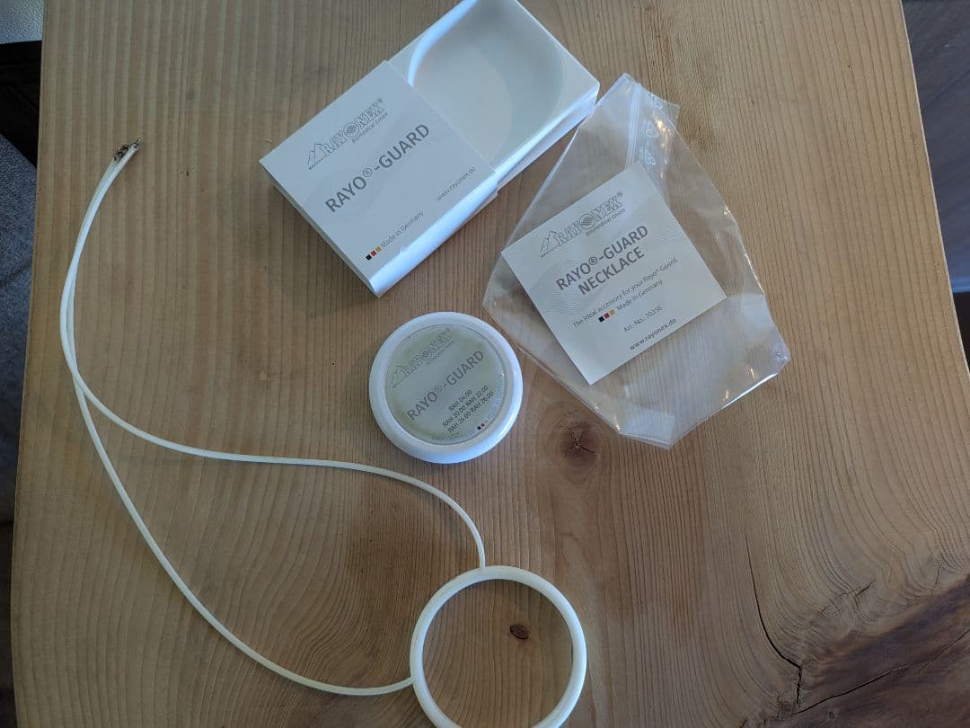 Rayonex RAYO-GUARD 本体＋純正ネックレス ほぼ未使用