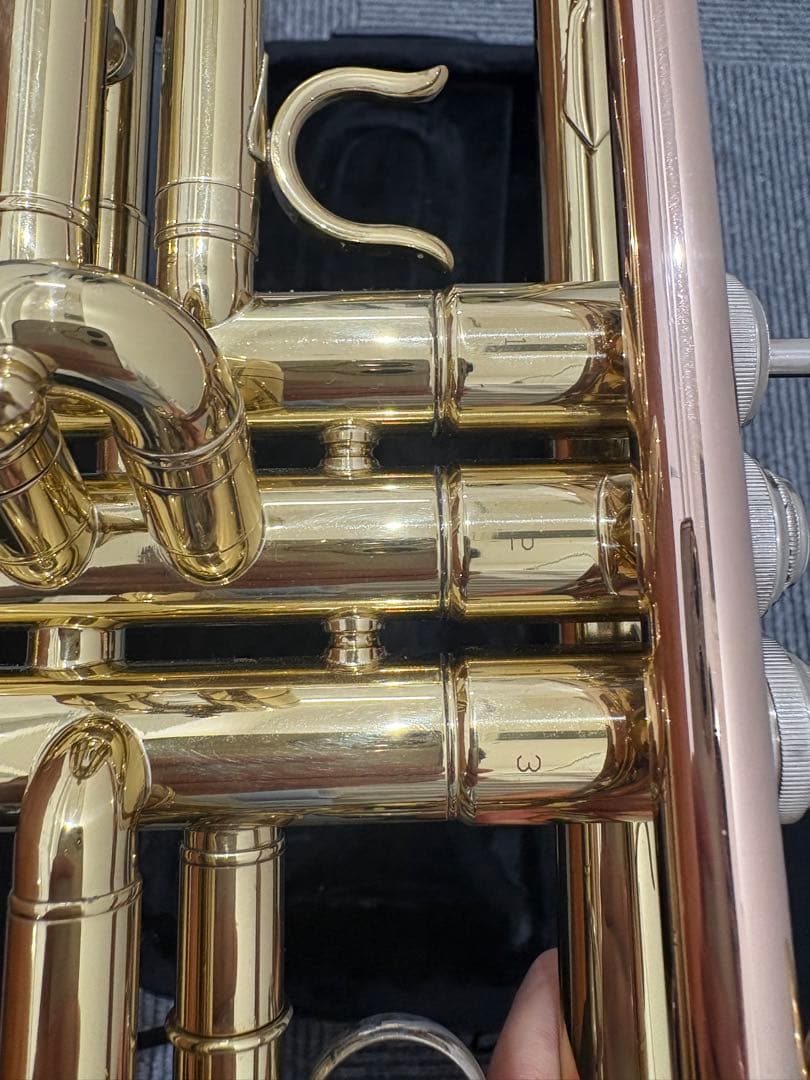 トランペット　楽器