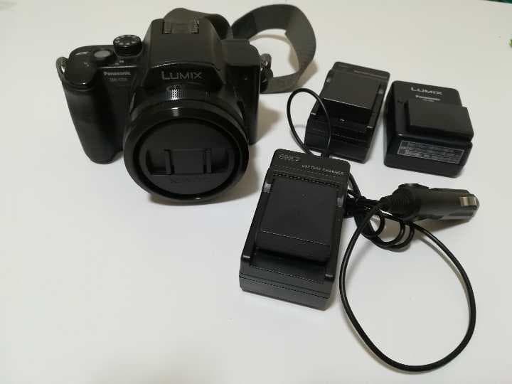 Panasonic Lumix デジタルカメラ（バッテリー・充電器付）の通販
