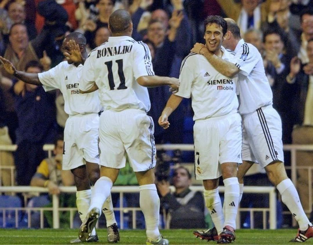 希少 レアルマドリード100周年パッチ 2002-03CLホーム半袖ユニフォーム