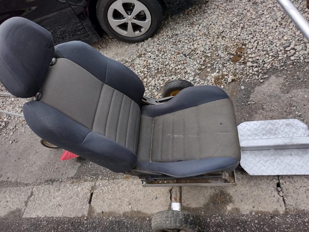 犬*き様 バロネス GM64A-M。10馬力/牧草モア/自走式草刈機。