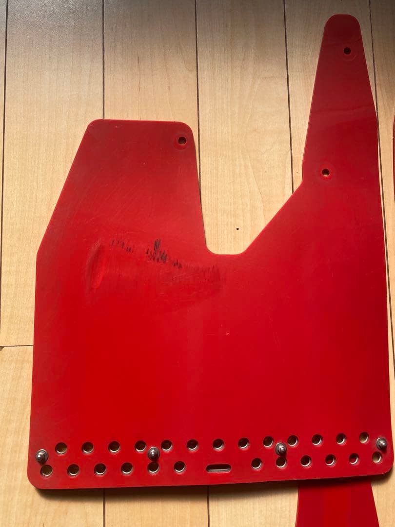 ハイラックス　GUN125用ＧＲマッドフラップ (レッド) 泥除け マッドガード