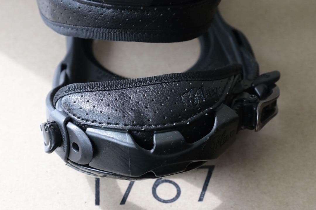 FLUX フラックス ビンディング　バインディング　Mサイズ