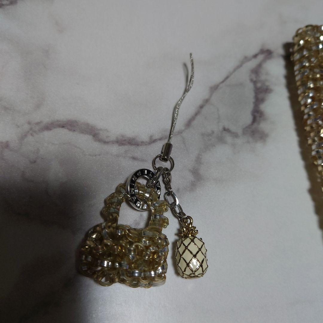 m*i様 ANTEPRIMA　ゴールド スクエア　 パーティーバッグ　キーホルダ