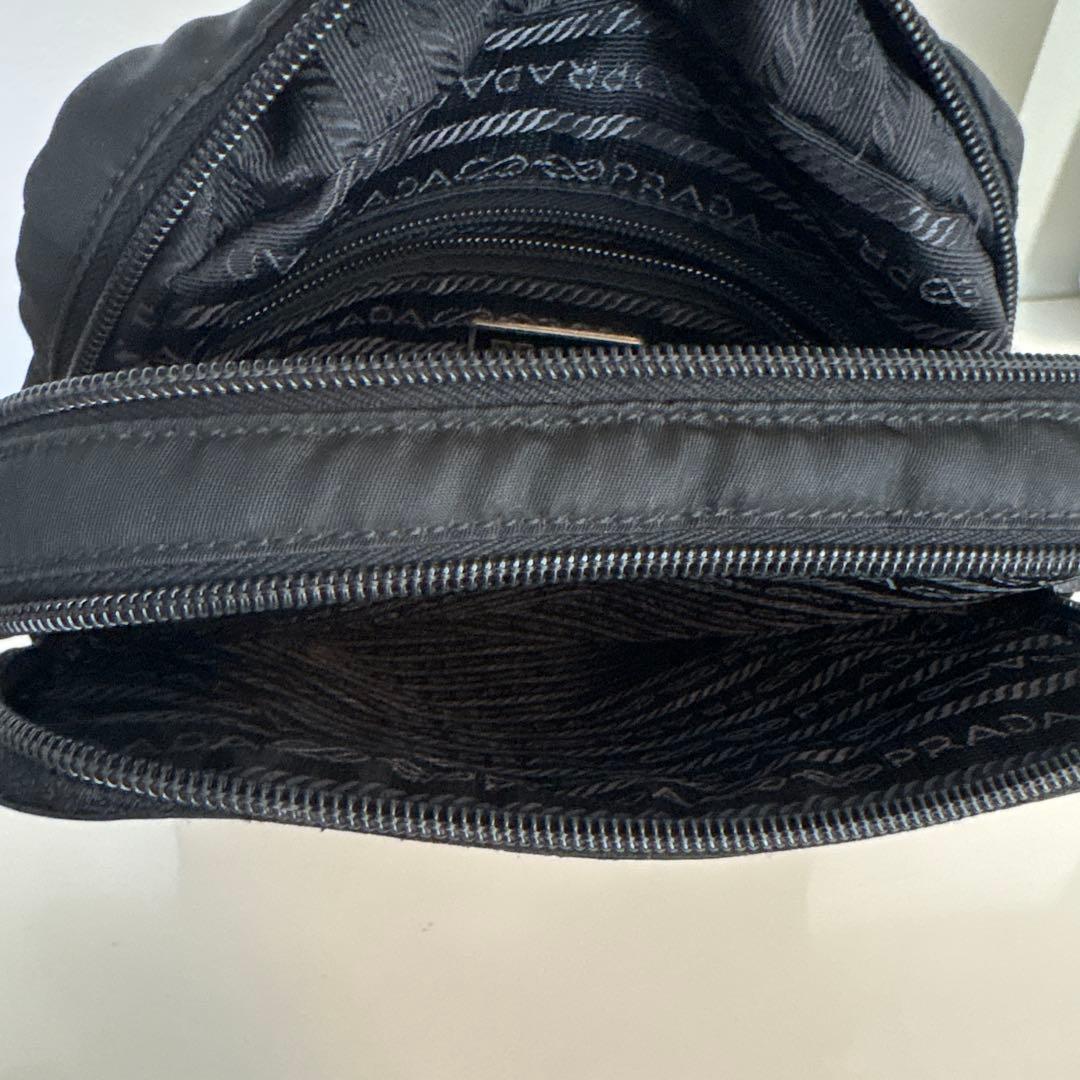 希少プラダ⭐︎ミニリュック⭐︎バックパック⭐︎三角プレート⭐︎クロコ⭐︎型押し
