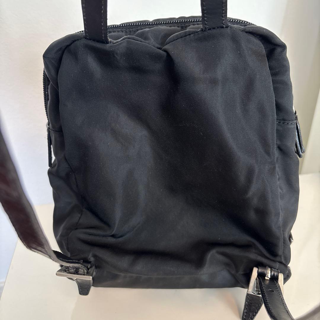 希少プラダ⭐︎ミニリュック⭐︎バックパック⭐︎三角プレート⭐︎クロコ⭐︎型押し