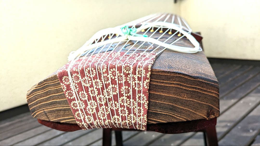 刳り甲　　十三絃箏=琴