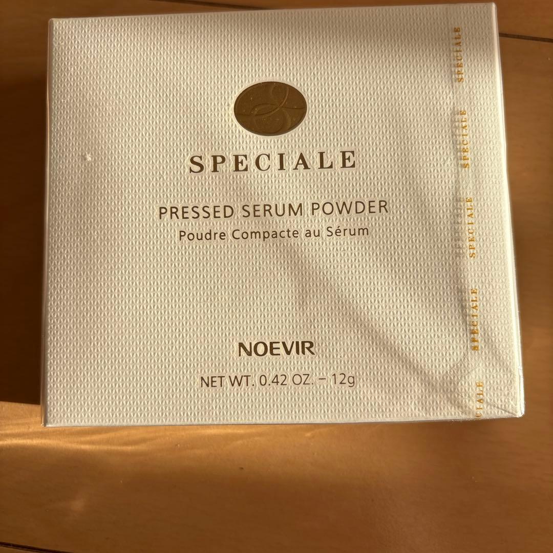ノエビア　スペチアーレ薬用プレストパウダーセラム