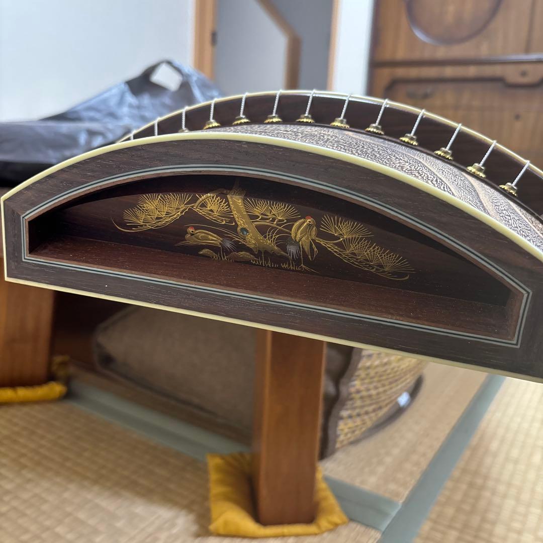 美品　生田流　筝 13弦オレンジ飾り　琴柱付き　鶴の絵　ヴィンテージ引き取りのみ