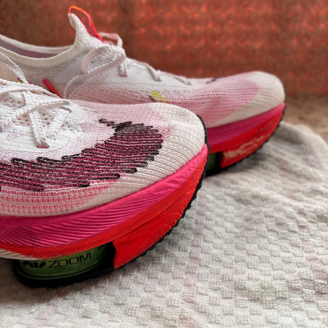 ZoomX アルファフライ 東京オリンピックカラーランニングシューズ 限定