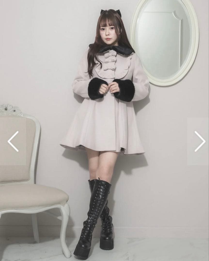 piumピウム　ヨークフリルリボンドーリーコート