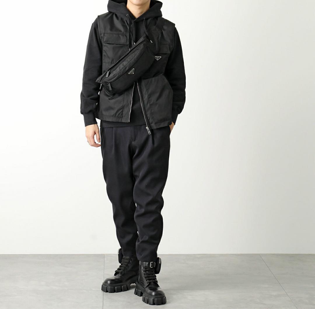 極美品✨プラダ ウエストバッグ テスートナイロン 三角ロゴ　PRADA