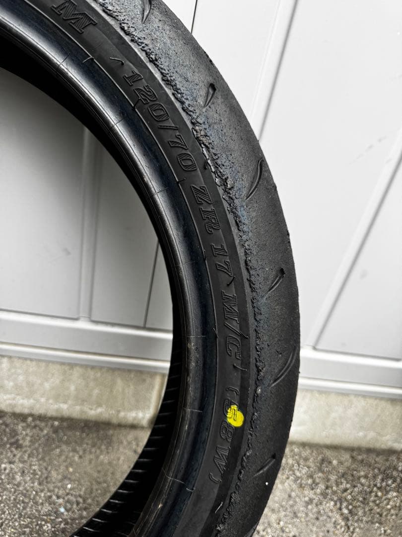 ダンロップ　D212 120/70/ZR17