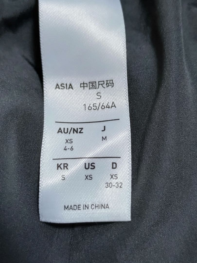 adidasアディダス2025ファイヤーバード オーバーサイズジョーツFレザー