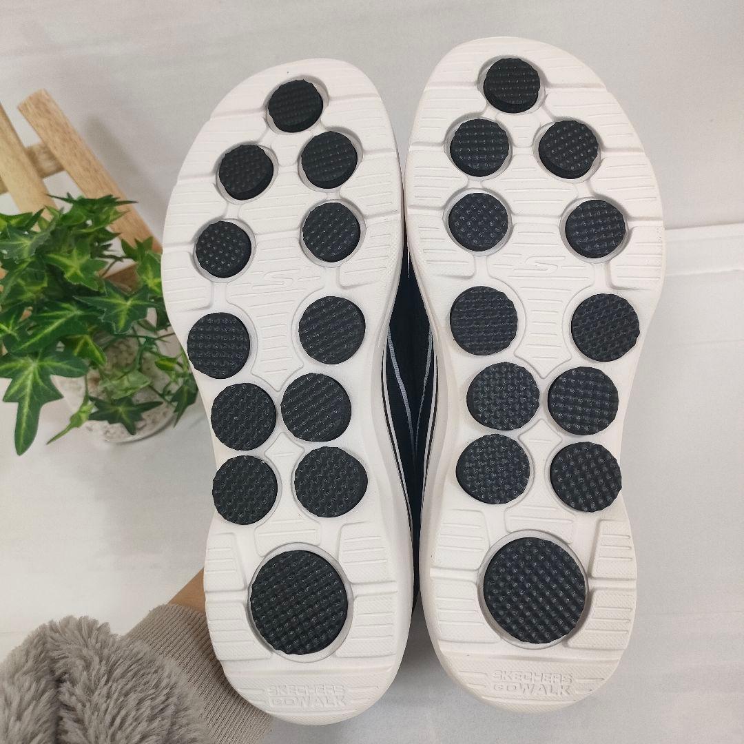 ほぼ未使用 Skechers Hands Free Slip-ins スニーカー