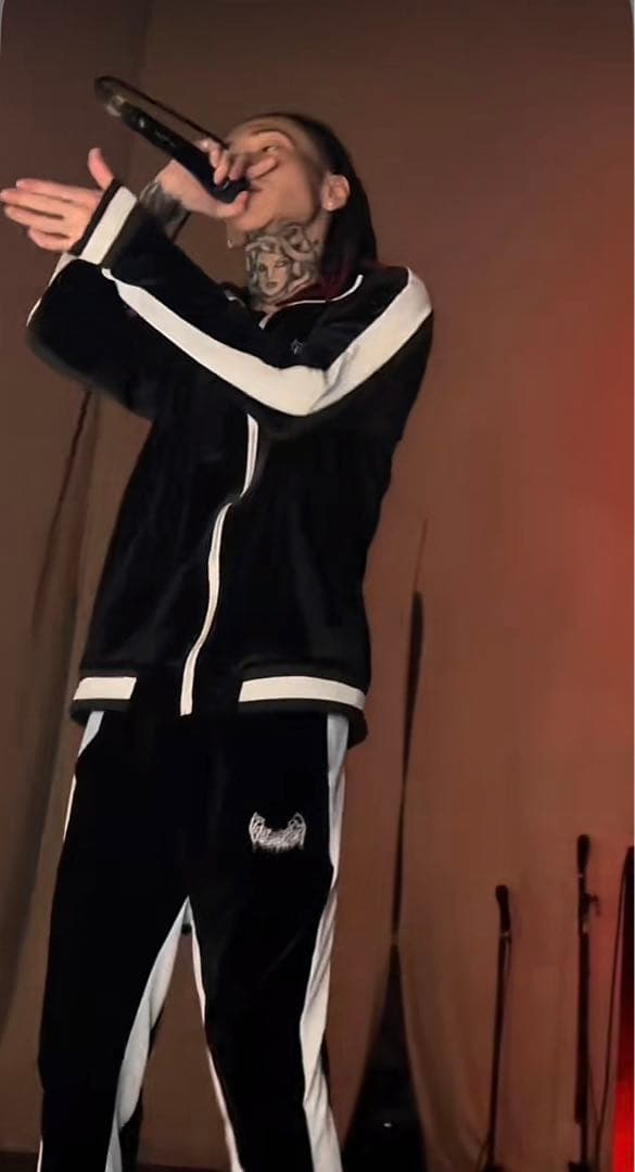 早い者勝ち！ yvngpatra着用 yxngbratz ベロアセットアップ