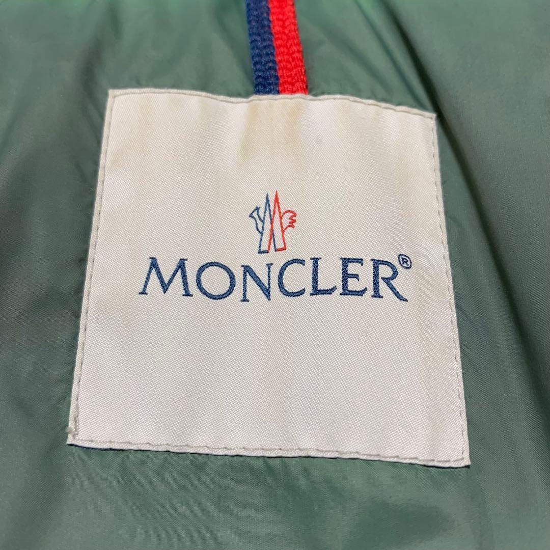 人気MONCLER モンジュネーブル　1 グレー ダウンジャケット　4D254