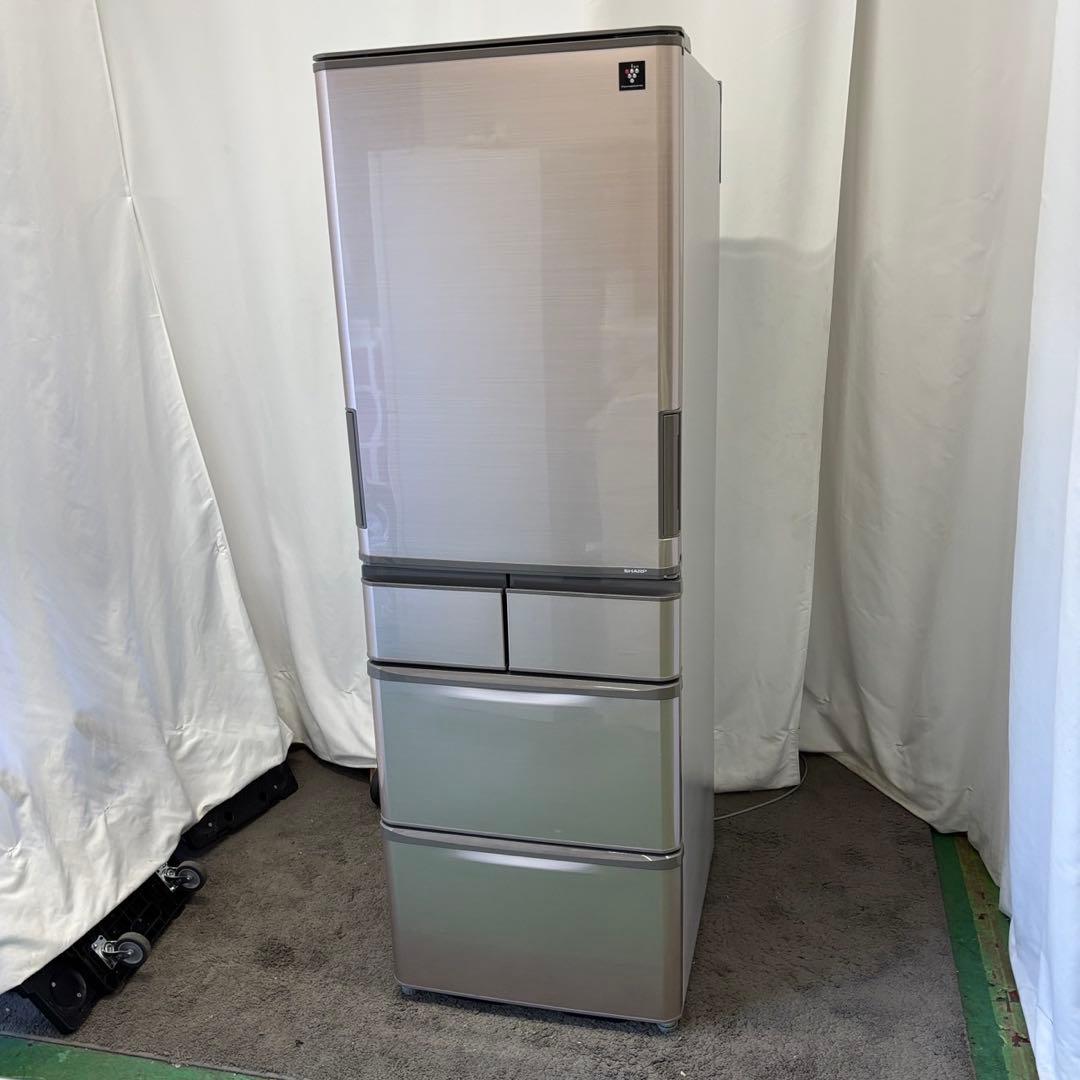 ぴーさん803⭕️冷蔵庫　シャープ　大型　400ℓ　両開き　安い　綺麗