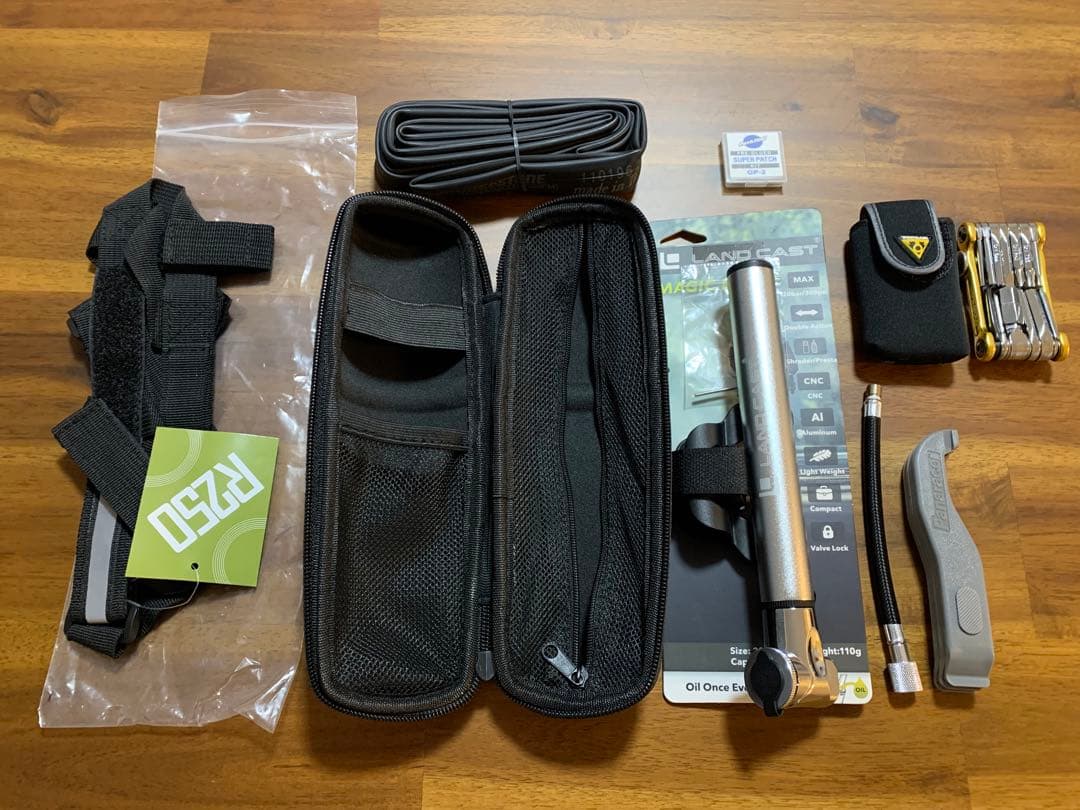 【新品未使用】ロードバイク ツーリング 携帯工具セット(＊総額¥14,888)