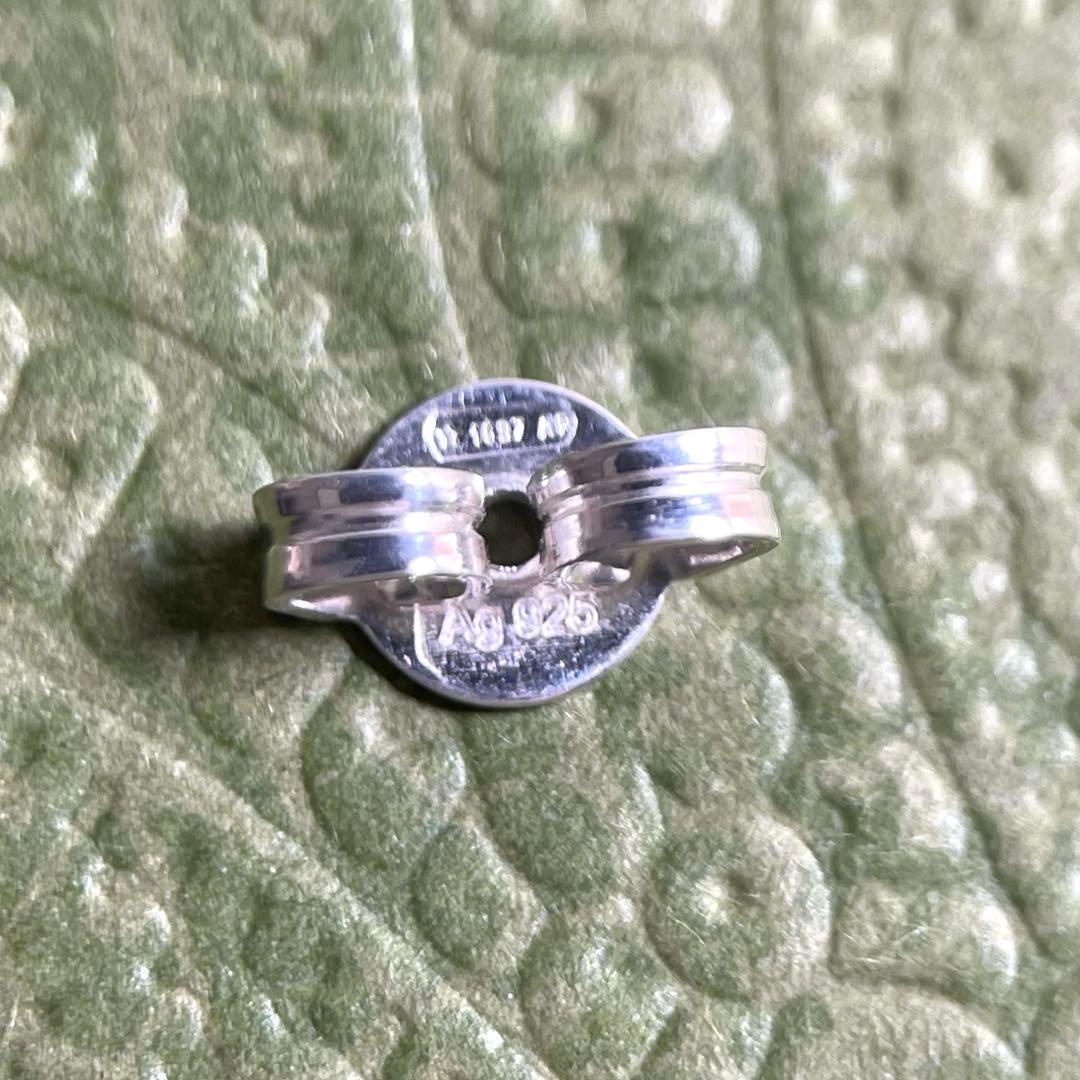 【極美品】グッチ　フラワーモチーフピアス片耳　燻加工　メンズ/レディース