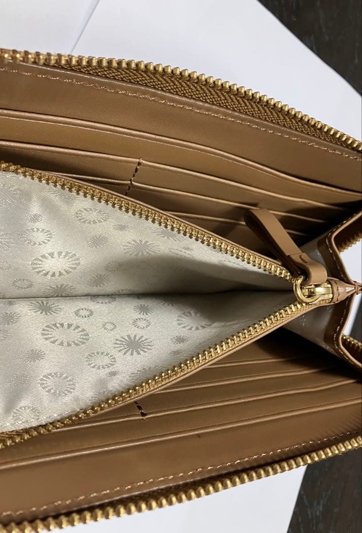 【☆UGG】スウェード財布