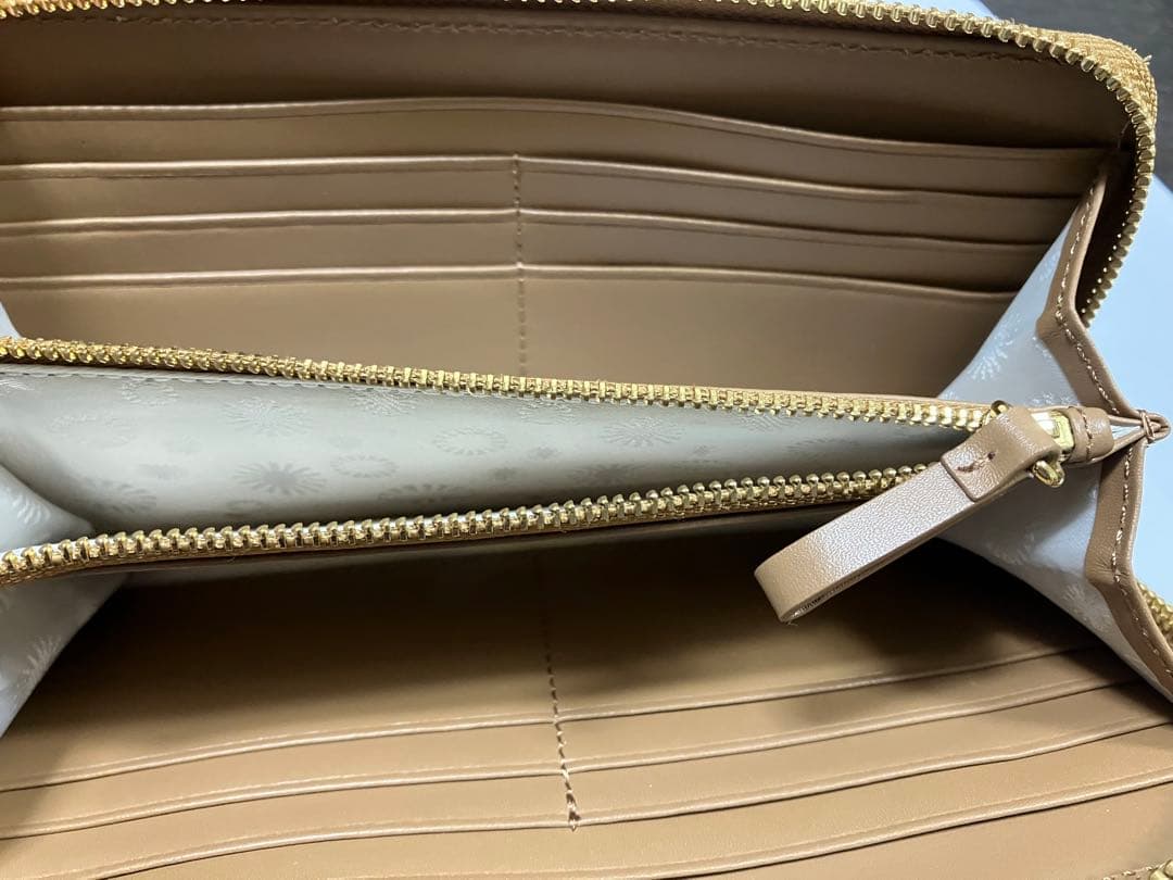 【☆UGG】スウェード財布