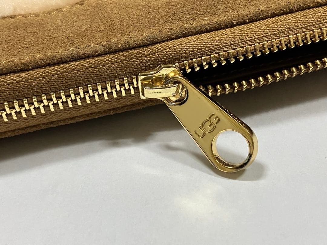 【☆UGG】スウェード財布