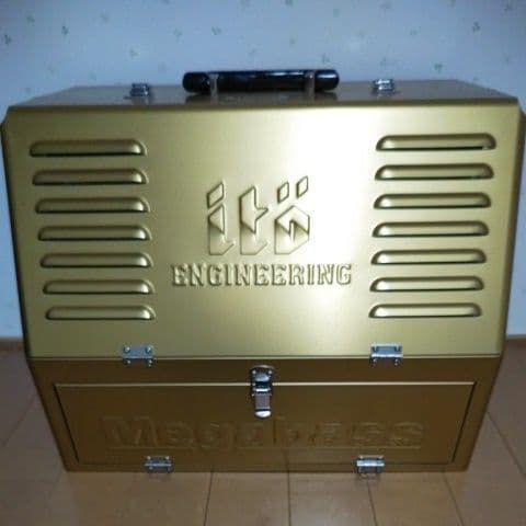 激レア メガバス 20周年記念 限定ルアー付 アサイラム - メルカリ