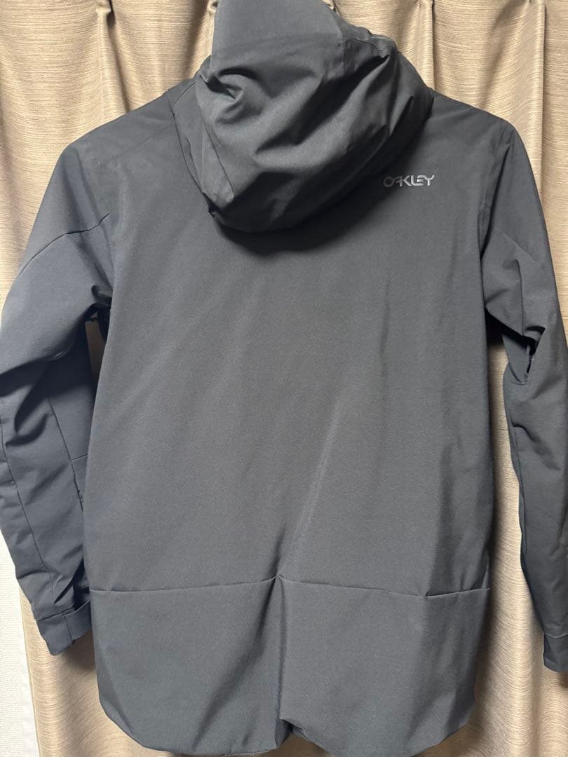 Oakley ブラック フード付きジャケット