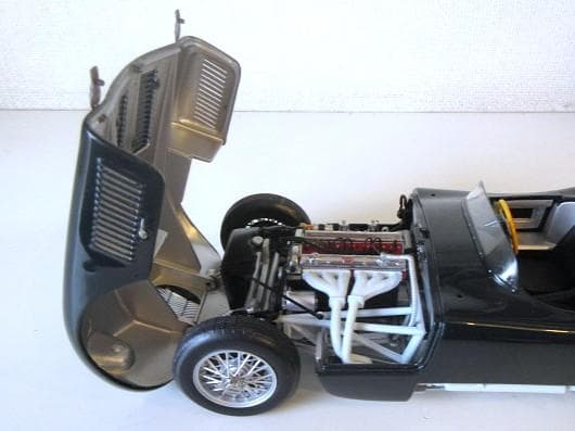 特価 AUTOart (1/18) ジャガー C-type