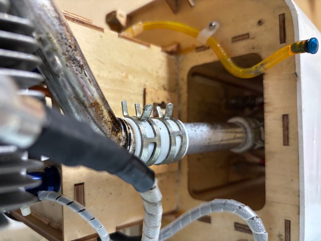 ラジコン飛行機　78インチEXTRA 300 EXTREME FLIGHT