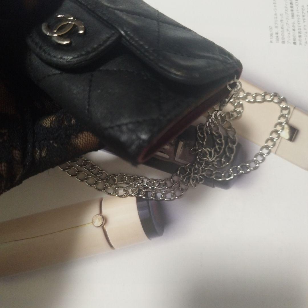 シャネルマトラッセ　キーケース斜めがけ