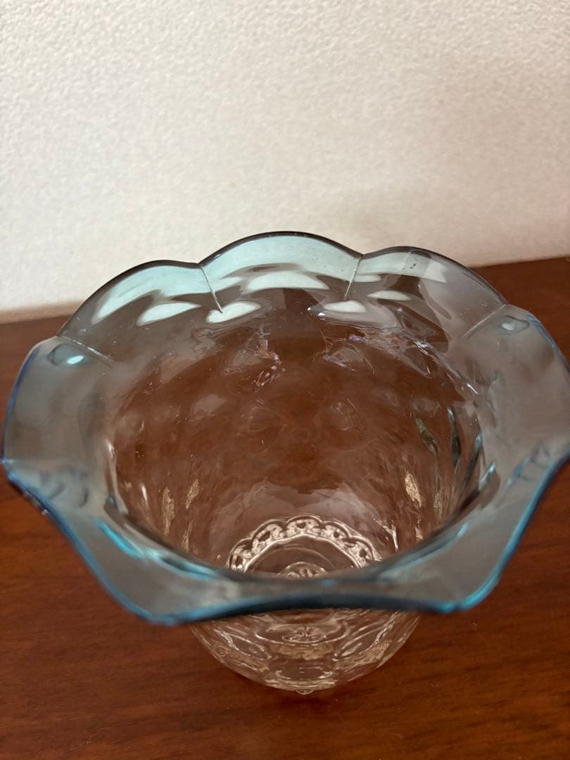 花瓶　花器　小物入れ　ウランガラス　明治大正期　当時物　和ガラス　ゆらゆら