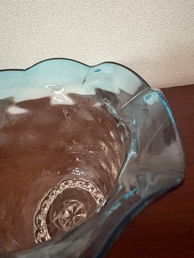 花瓶　花器　小物入れ　ウランガラス　明治大正期　当時物　和ガラス　ゆらゆら